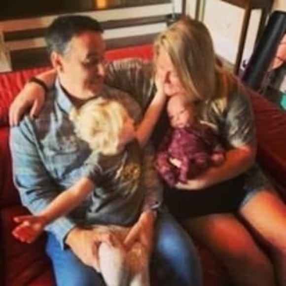 Meet your Posher, Shelly - Picture 1 of 1